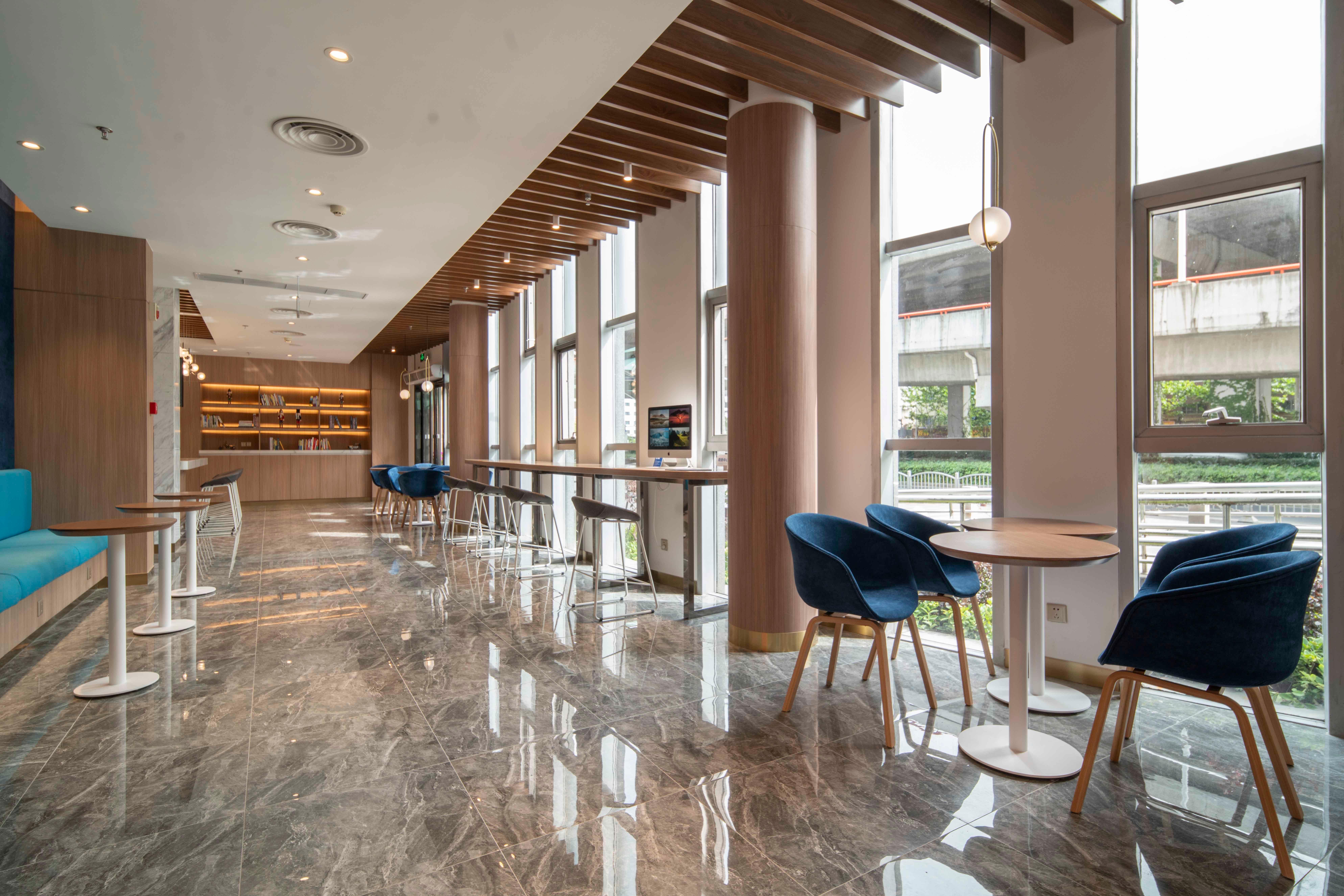 Express Jinqiao By Ihg Hotel
