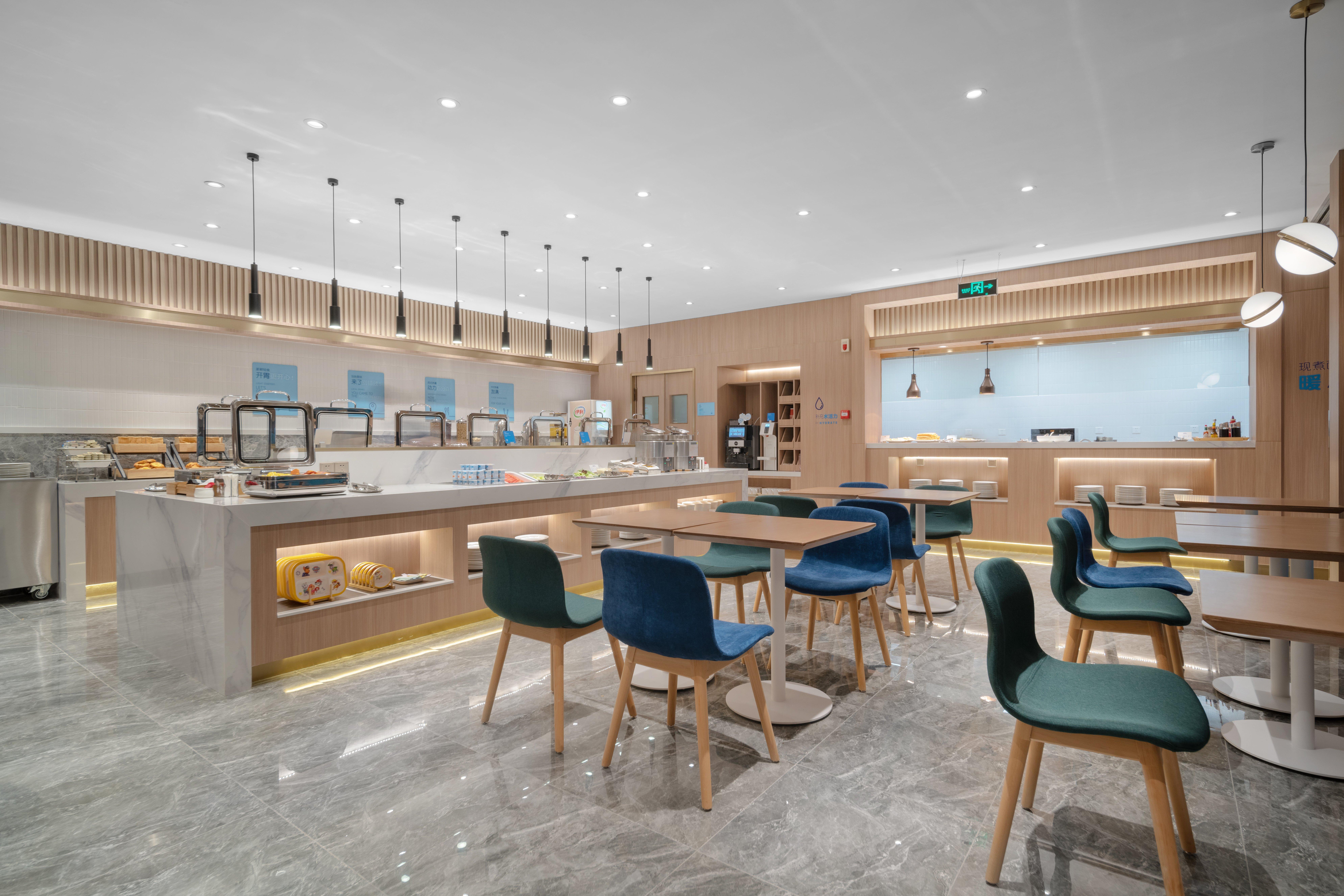 Express Jinqiao By Ihg Hotel